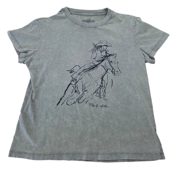 Green Tee with Artistic Line Design - Picture 1 of 5